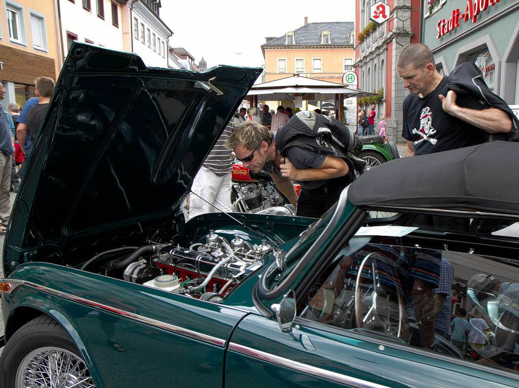 Impressionen von Oldtimer Show und Aktionen beim verkaufsoffenem Sonntag, den die Waldkircher Werbegemeinschaft auf die Beine gestellt hat.