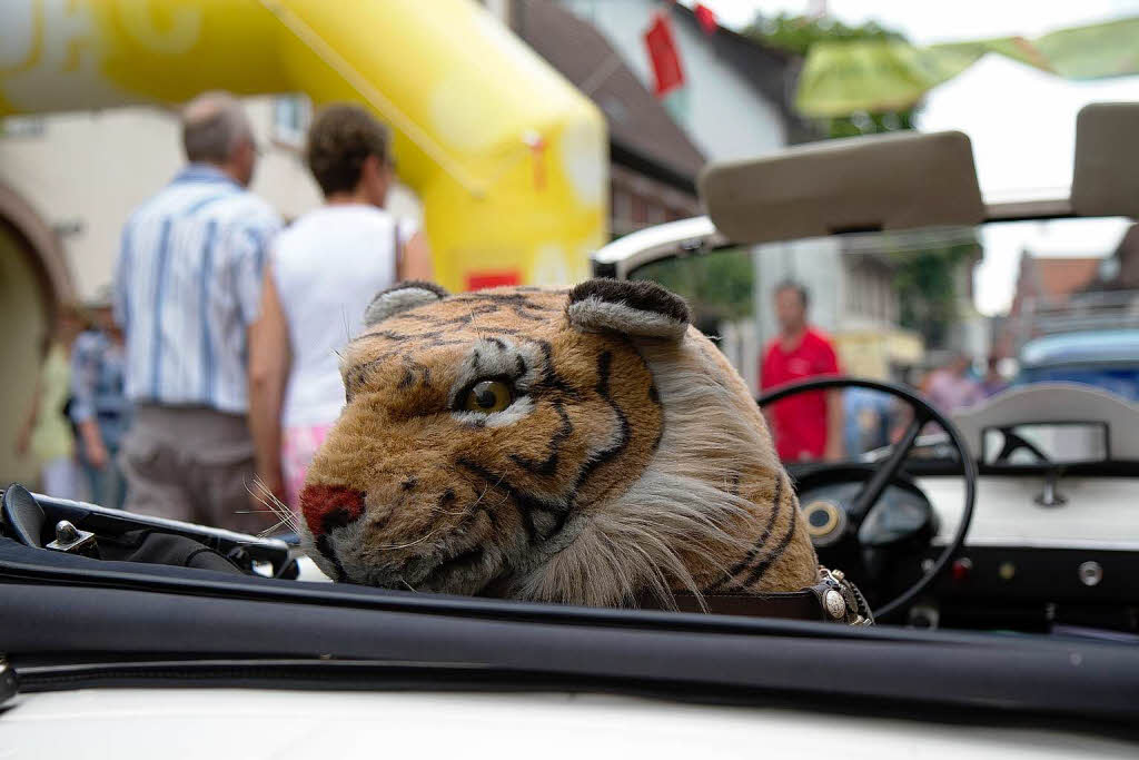 Impressionen von Oldtimer Show und Aktionen beim verkaufsoffenem Sonntag, den die Waldkircher Werbegemeinschaft auf die Beine gestellt hat.