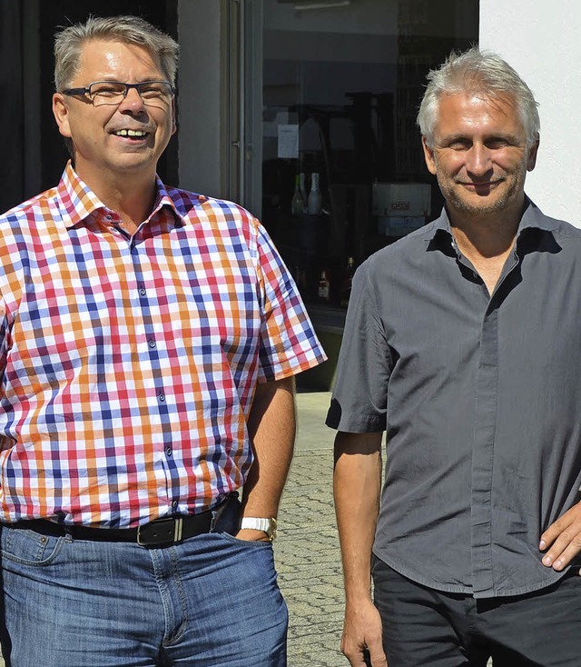 Haben Groes vor: Wolfgang Walter (links) und Architekt Gerhard Zickenheiner   | Foto: TEUBER