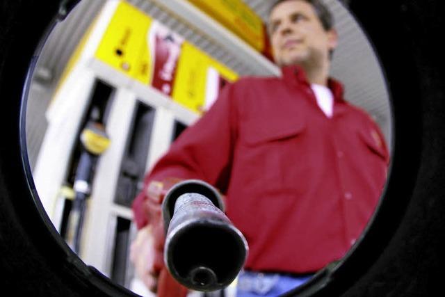 Kartellamt wertet Benzinpreise der Tankstellen aus