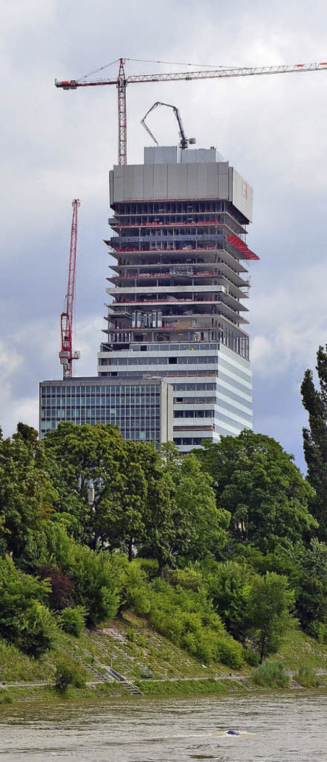 Die Konflikte um Lohndumping beim Bau des Roche-Hochhaus sind entschrft.    | Foto: Michael Reich