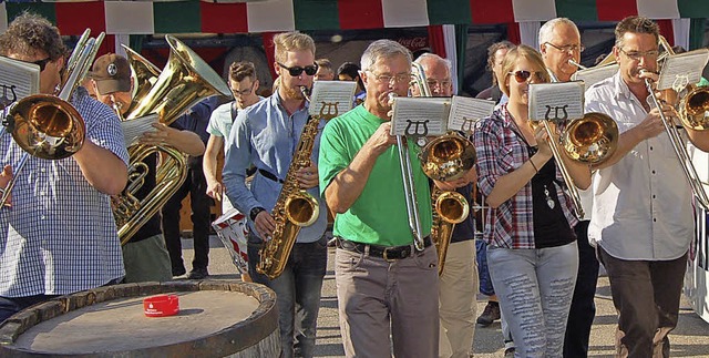 Mit dabei beim Dorfest: der Musikverein Minseln   | Foto: mar