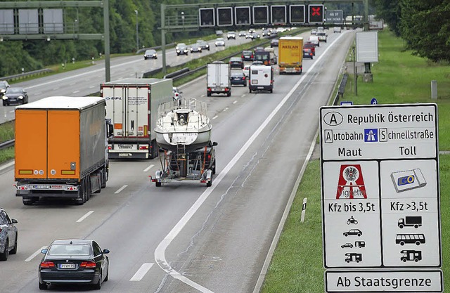 Bei uns noch gratis, im Nachbarland s...auszuweichen, macht meist wenig Sinn.   | Foto: Tobias Hase/dpa