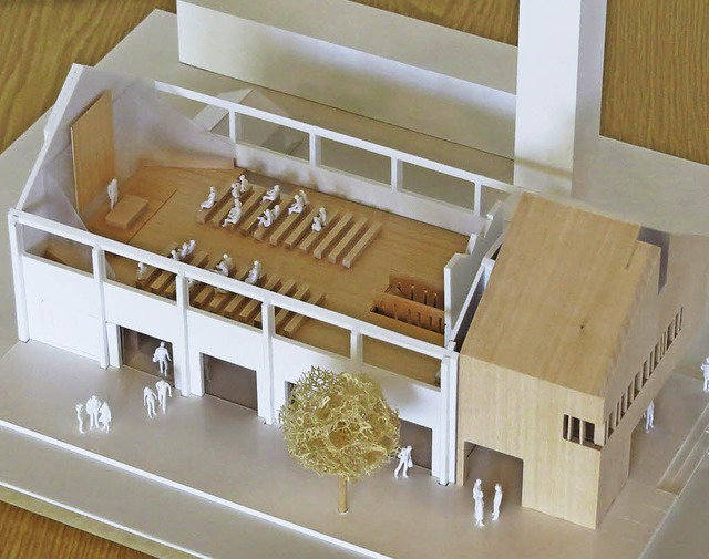 Dieses Modell zeigt, wie die Christuskirche knftig aussehen knnte.  | Foto: wolf brodauf