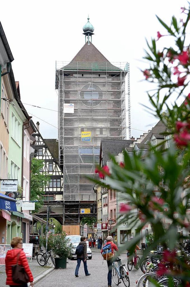 Seit  zwei Jahren steckt das Schwabentor unterm Gerst.   | Foto: Eggstein