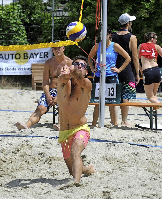 Sand unter den Fen und  den Ball fest im Blick   | Foto: Wolfgang Knstle