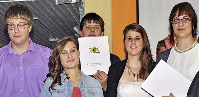 Die Preistrger der Schule (von links)...upp, Tanja Schindler und  Rahel Book.   | Foto: Stefan Pichler