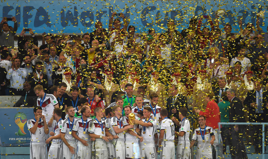 Deutsche Nationalmannschaft bejubelt den Titel