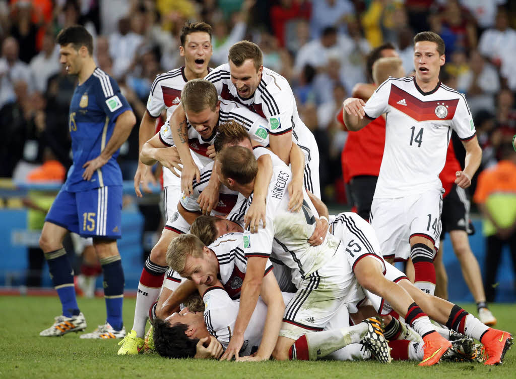 Deutsche Nationalmannschaft bejubelt den Titel