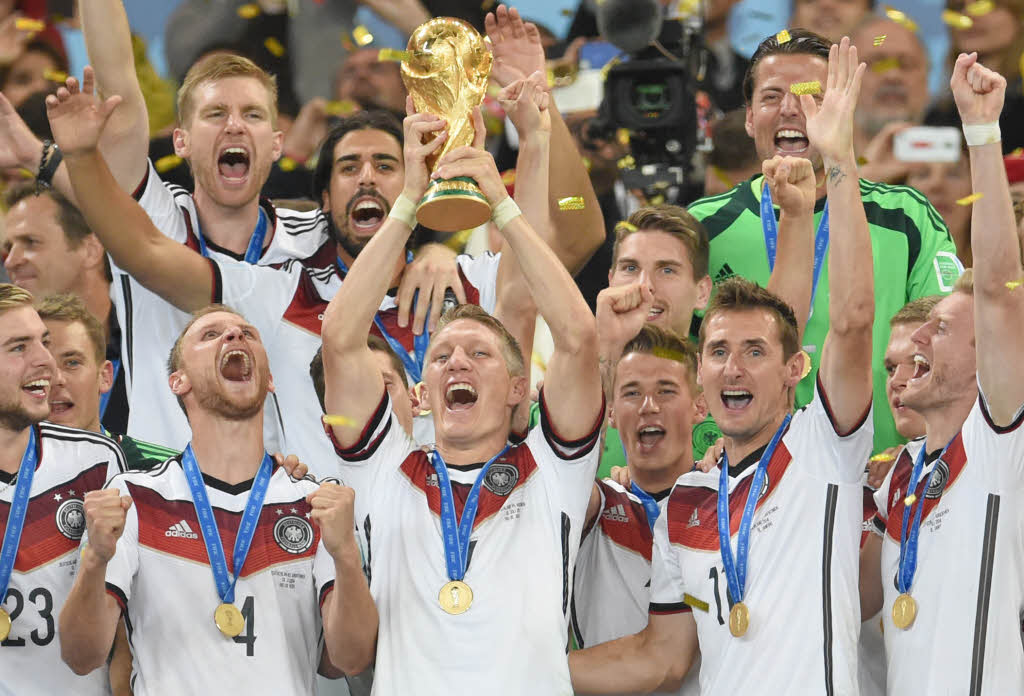 Deutsche Nationalmannschaft bejubelt den Titel