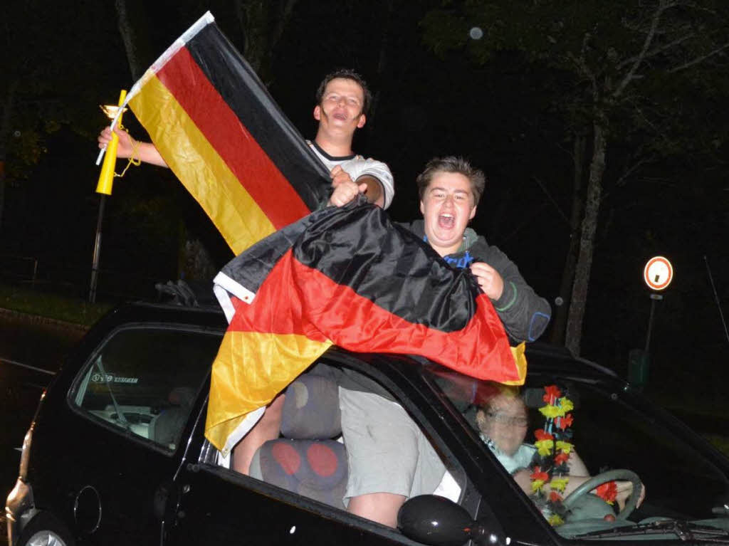 Riesiger Jubel herrschte auf den Straen in Neustadt, nachdem der WM-Titel feststand.