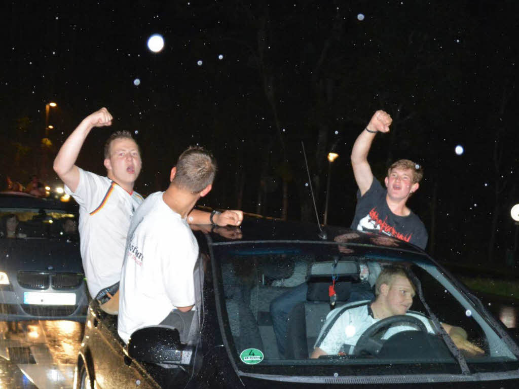 Riesiger Jubel herrschte auf den Straen in Neustadt, nachdem der WM-Titel feststand.