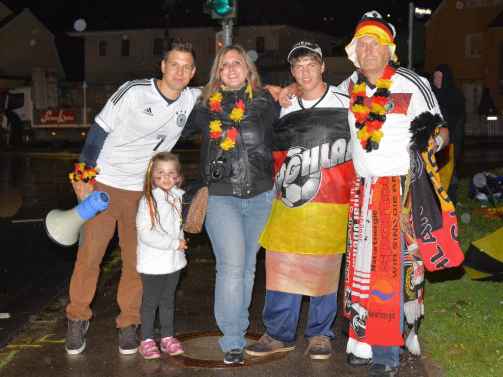 Riesiger Jubel herrschte auf den Straen in Neustadt, nachdem der WM-Titel feststand.