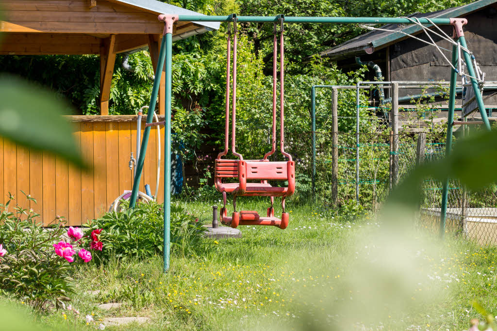 Blumen, Zwerge, Flaggen: Jeder Laubenpieper schmckt seinen Garten anders.