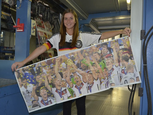 So sehen Sieger aus: Das groe WM-Poster der BZ  | Foto: Holger Knferl