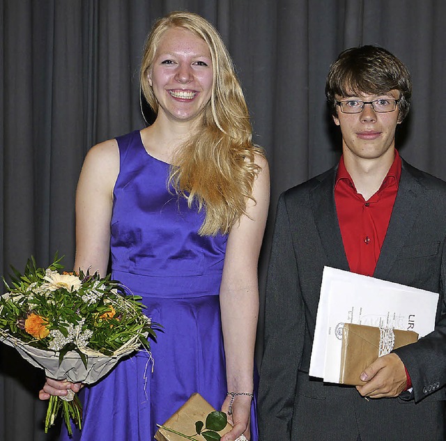 Die Preistrger der Realschule, Ronja Dietz und Melvin Busch.  | Foto: Christel Hlter-Hassler