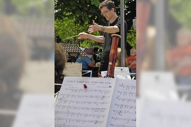 Sommerfest mit Musik, Tanz und natrlich Fuball