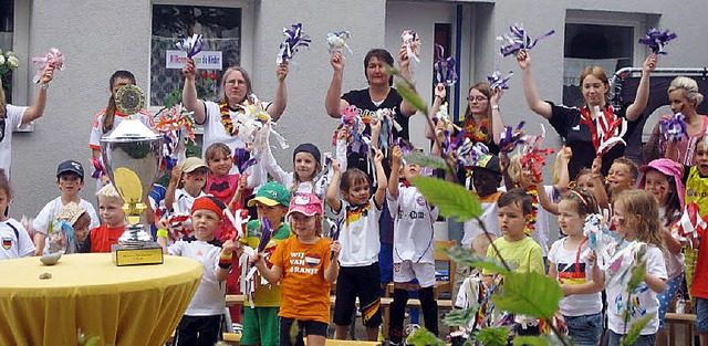 Auch der Kindergarten St. Josef schwelgt im WM-Fieber.   | Foto: zVg