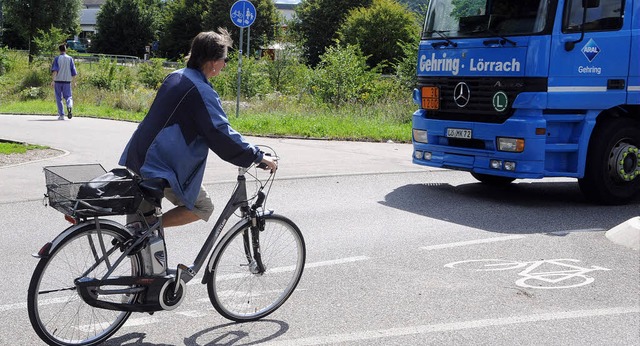 Absage an roten Teppich: Zwei Schutzst...Gefahr, hie es bei der Verkehrsschau.  | Foto: Robert Bergmann