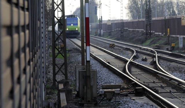 Der Ausbau der Rheintalbahn ist derzeit auf rund 6 Milliarden Euro veranschlagt.  | Foto: Siegfried Gollrad