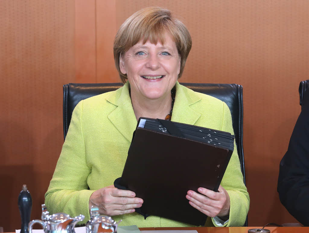 Am 17. Juli  wird Merkel 60 Jahre alt. 1000 Gste sind in die CDU-Zentrale in Berlin eingeladen. Von Reinfeiern im kleinen Kreis keine Spur: Am Vorabend stand mit dem EU-Sondergipfel in Brssel wieder mal viel Arbeit an.