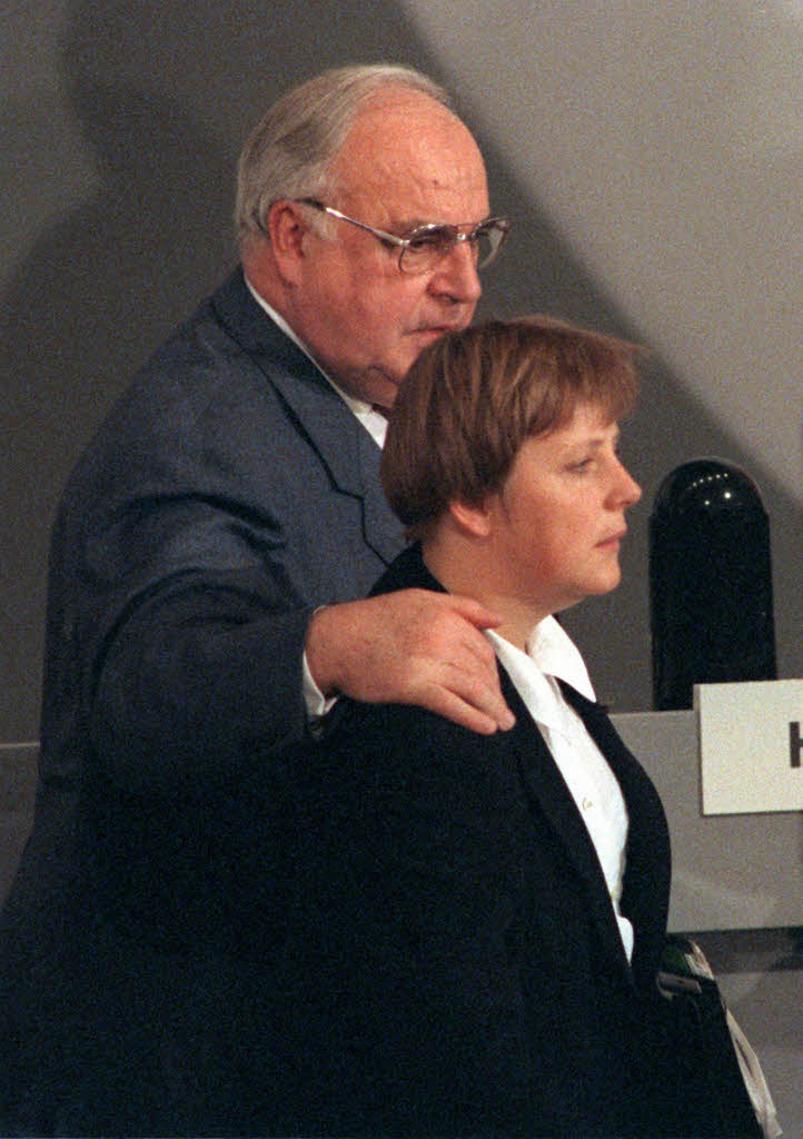 Am 17. November 1994 wird Merkel zur Bundesumweltministerin