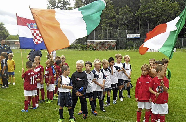 Die G-Jugend der Sportfreunde Winden v...tetten in die Nationalelf von Irland.   | Foto: Privat