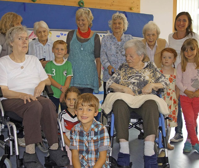 Die Kinder und Senioren hatten sichtlich Spa zusammen.   | Foto: Susanne Ehmann