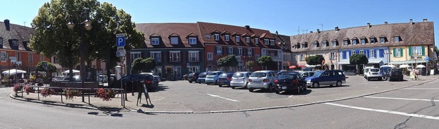 Der Breisacher Marktplatz soll ein and... nchsten Jahr begonnen werden soll.    | Foto: Felix Held