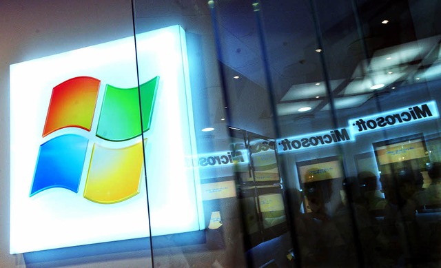 18000  Beschftigte mssen bei Microsoft bald gehen.   | Foto: dpa