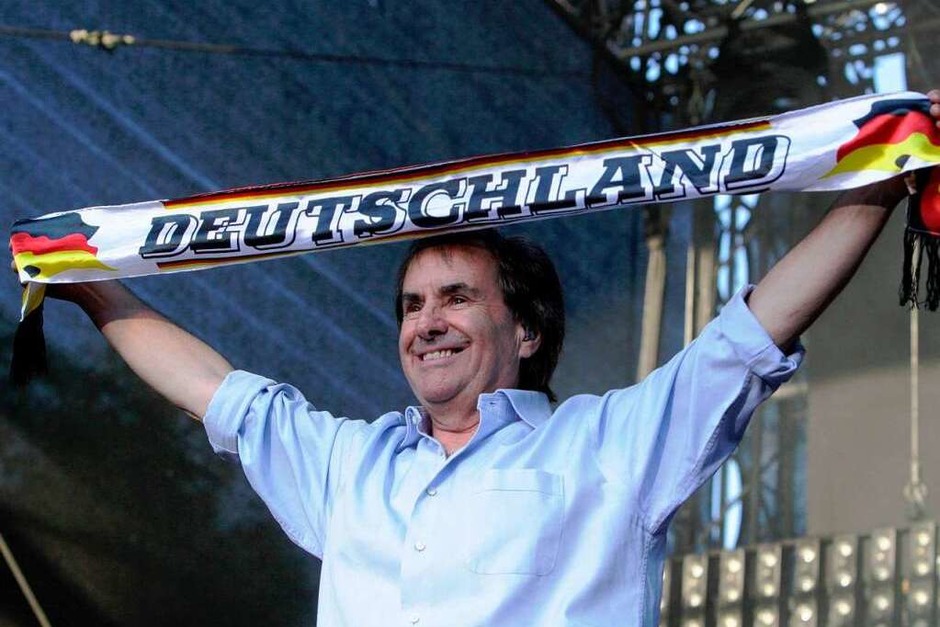 Zehn Jahre nach seinem ersten Auftritt in der Stadt kam Chris de Burgh nach Emmendingen zurück. "A beautiful town", sagt er. (Foto: Patrik Müller) Zehn Jahre nach seinem ersten Auftritt in der Stadt kam Chris de Burgh nach Emmendingen zurück. "A beautiful town", sagt er. (Foto: Patrik Müller)