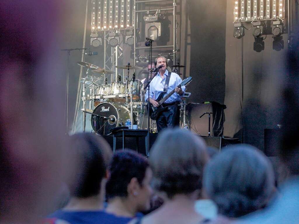 Zehn Jahre nach seinem ersten Auftritt in der Stadt kam Chris de Burgh nach Emmendingen zurck. 