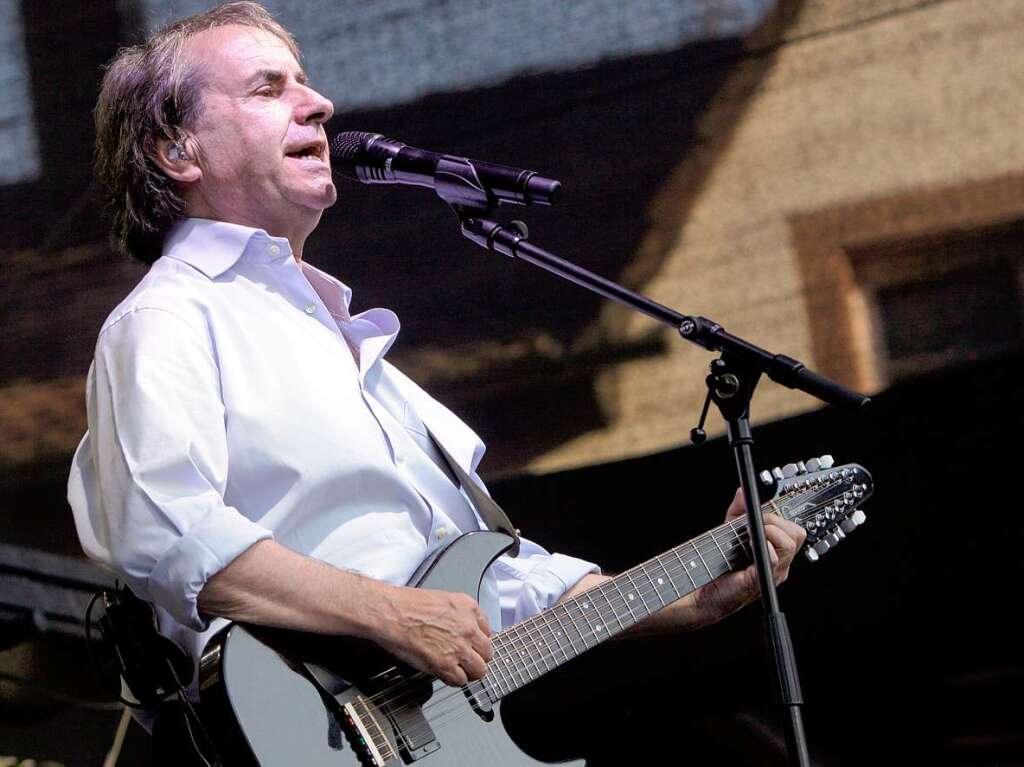 Zehn Jahre nach seinem ersten Auftritt in der Stadt kam Chris de Burgh nach Emmendingen zurck. 