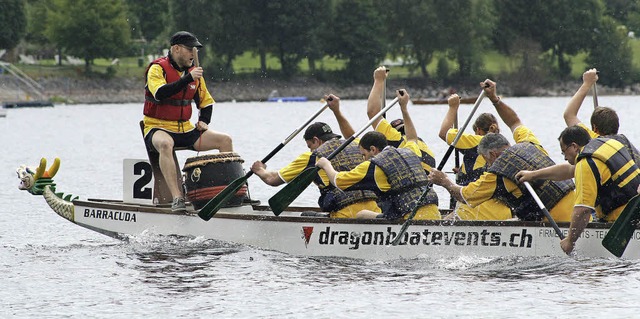 Volle Kraft voraus: Beim Drachenbootrennen in Schluchsee   ist Ausdauer gefragt.  | Foto: Luisa Denz