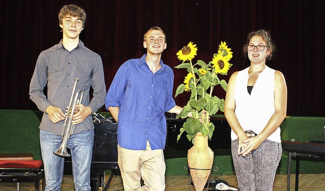 Jazz Trio (von rechts): Sophia Rudolf,...is Schwoerer-Bhning und Tim Renkert.   | Foto: Privat