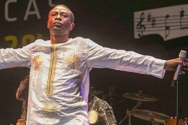 Youssou N’Dour – Goldkehle und globaler Gigant
