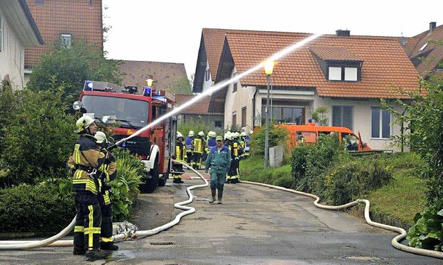 Lscharbeiten &#8211; zum Glck ohne F...auf dem Rhrberg. Die bung lief gut.   | Foto: Silvia Eismann