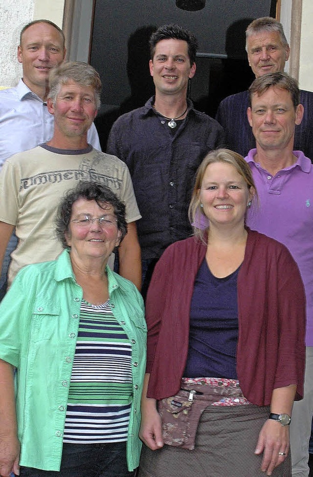Der neue Ortschaftsrat: Helene Brombac...nter Kessler (oben, jeweils von links)  | Foto: Ounas-krusel