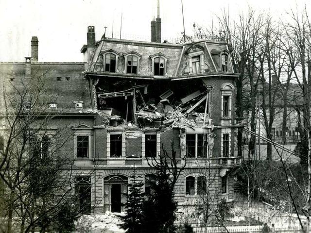 -Bombeneinschag im Verwaltungsgebude ...er Himmelsbach in der Rempartstrae 16  | Foto: Stadtmuseum Freiburg