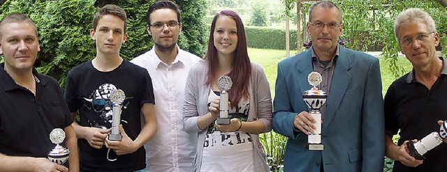 Bei der Hauptversammlung des Schachclu... Stein, Benno Moser und  Leonid Krol.   | Foto: Johannes Herbrig