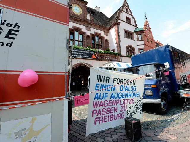 Wagenburgler vor dem Rathaus  | Foto: Rita Eggstein