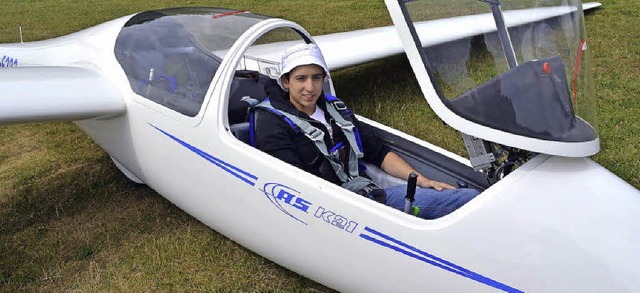 Muharrem Sahiner mit dem Schulungsdopp... der Luftsportgemeinschaft Hotzenwald   | Foto: zvg