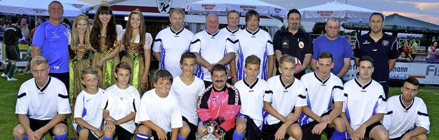 Knigschaffhausen. Die Grubenfeldmanns... weiteres Jahr den Vereinswanderpokal.  | Foto: Roland Vitt