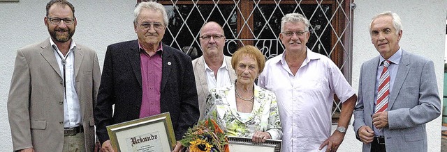 Festbankett fr verdiente Mitglieder: ...le und Bezirksvorsitzender Uli Wiedle.  | Foto: Jrgen Schweizer