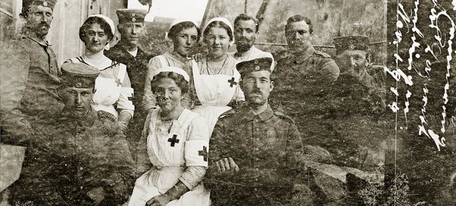 Sanittshelfer des Eimeldinger Lazaretts im   Ersten Weltkrieg  | Foto: Privat