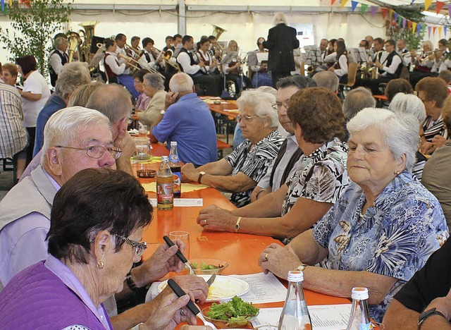 Das Gartenfest des Musikvereins Mnchw...chslungsreiche Unterhaltungsprogramm.   | Foto: Sandra Decoux-Kone