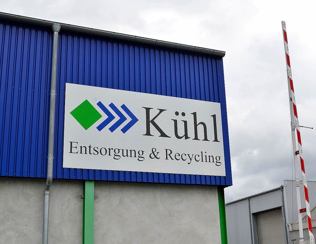 Einiges hat der Recyclingbetrieb Khl ...gehenden Lrm- und Staubbelastungen.    | Foto: textdirekt