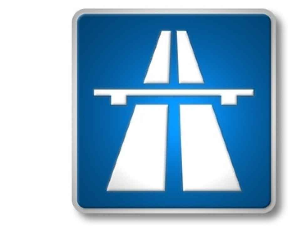 Auf der A5 bei Freiburg ist ein Motorradfahrer ums Leben gekommen.  | Foto: fotolia.com/Helmut Niklas