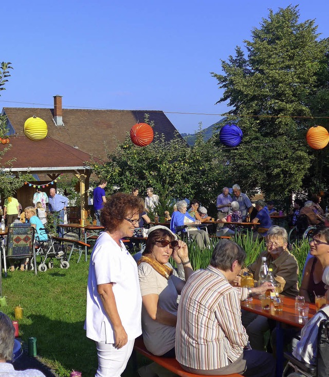 Pnktlich zum Lampionfest zeigte sich ...en Garten wurden beim Fest eingeweiht.  | Foto: claudia marchlewski