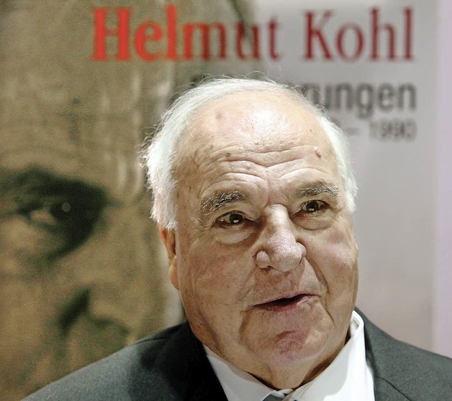 Helmut Kohl 2010 bei einer Diskussion ber seine  Autobiografie  | Foto: dpa